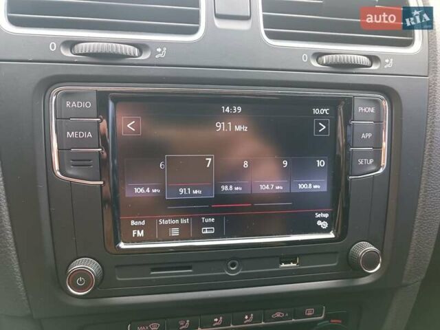 Серый Фольксваген Гольф, объемом двигателя 1.6 л и пробегом 260 тыс. км за 7000 $, фото 3 на Automoto.ua