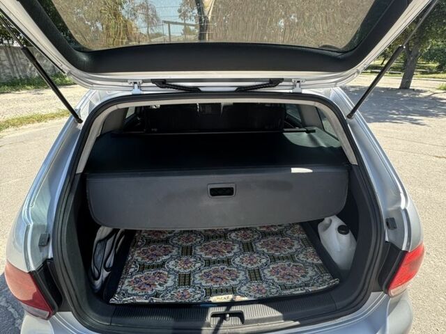 Серый Фольксваген Гольф, объемом двигателя 1.6 л и пробегом 202 тыс. км за 8900 $, фото 8 на Automoto.ua