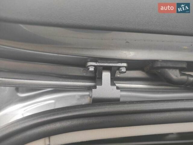 Серый Фольксваген Гольф, объемом двигателя 1.6 л и пробегом 300 тыс. км за 7499 $, фото 16 на Automoto.ua