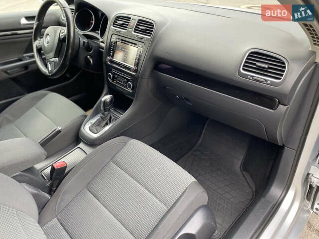 Серый Фольксваген Гольф, объемом двигателя 1.97 л и пробегом 232 тыс. км за 8600 $, фото 7 на Automoto.ua