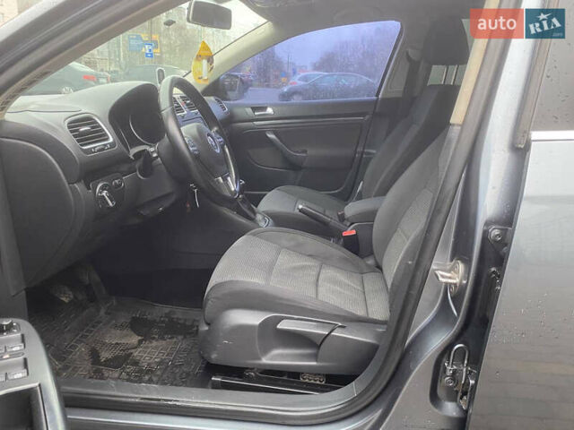 Серый Фольксваген Гольф, объемом двигателя 1.39 л и пробегом 243 тыс. км за 7799 $, фото 41 на Automoto.ua