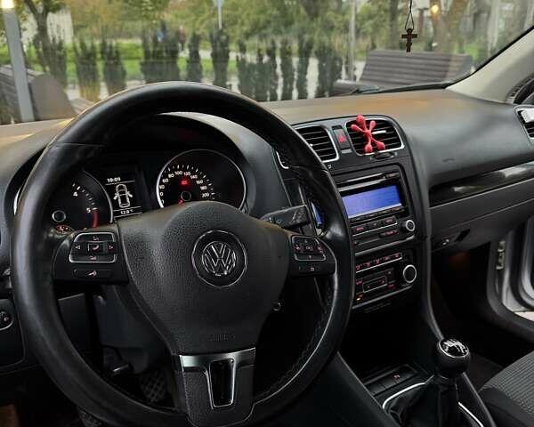 Сірий Фольксваген Гольф, об'ємом двигуна 1.6 л та пробігом 264 тис. км за 7800 $, фото 11 на Automoto.ua