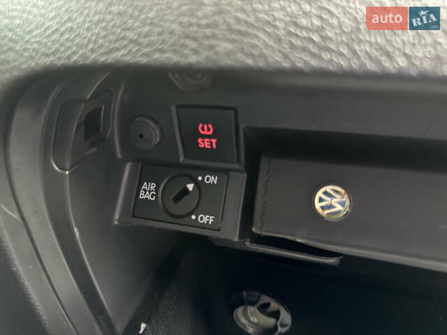 Серый Фольксваген Гольф, объемом двигателя 1.4 л и пробегом 196 тыс. км за 7800 $, фото 67 на Automoto.ua