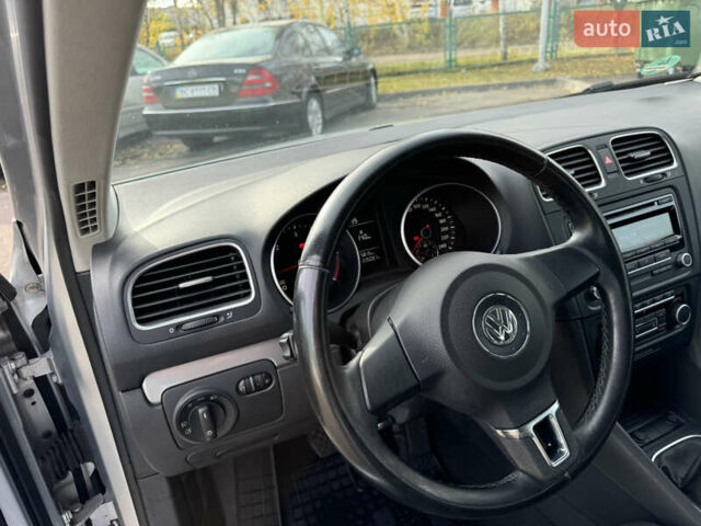 Сірий Фольксваген Гольф, об'ємом двигуна 1.6 л та пробігом 225 тис. км за 8350 $, фото 61 на Automoto.ua