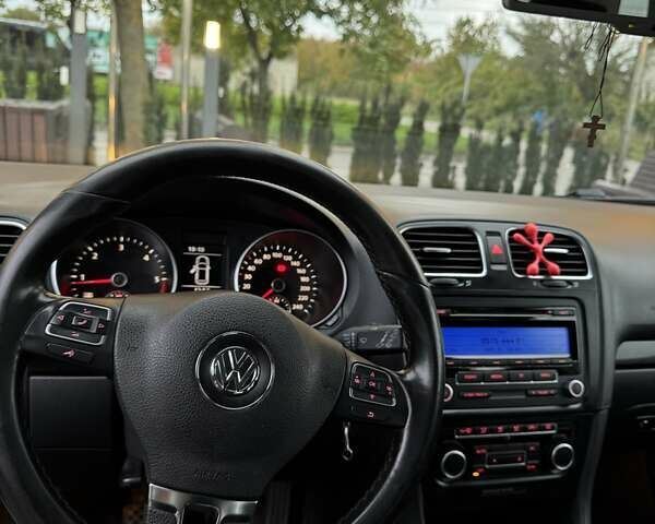Сірий Фольксваген Гольф, об'ємом двигуна 1.6 л та пробігом 264 тис. км за 7800 $, фото 12 на Automoto.ua