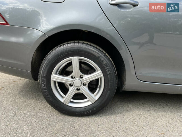 Сірий Фольксваген Гольф, об'ємом двигуна 1.6 л та пробігом 307 тис. км за 8700 $, фото 21 на Automoto.ua