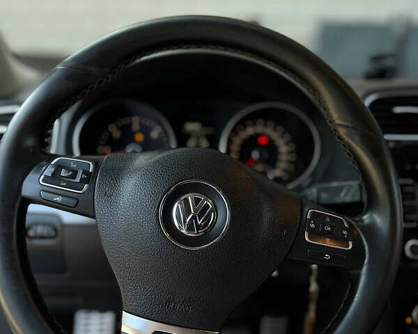 Серый Фольксваген Гольф, объемом двигателя 1.6 л и пробегом 318 тыс. км за 7700 $, фото 21 на Automoto.ua