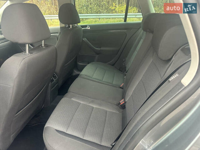 Серый Фольксваген Гольф, объемом двигателя 1.4 л и пробегом 202 тыс. км за 8799 $, фото 34 на Automoto.ua