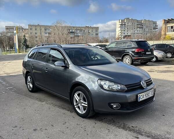 Серый Фольксваген Гольф, объемом двигателя 1.6 л и пробегом 276 тыс. км за 7600 $, фото 2 на Automoto.ua