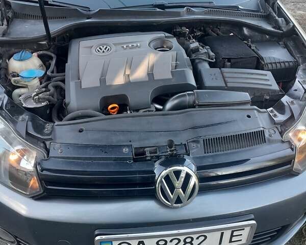 Серый Фольксваген Гольф, объемом двигателя 1.6 л и пробегом 274 тыс. км за 6700 $, фото 3 на Automoto.ua