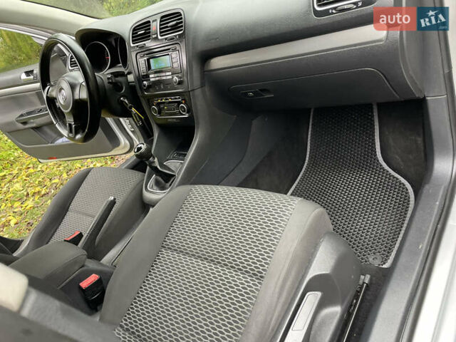 Сірий Фольксваген Гольф, об'ємом двигуна 1.6 л та пробігом 262 тис. км за 7500 $, фото 24 на Automoto.ua