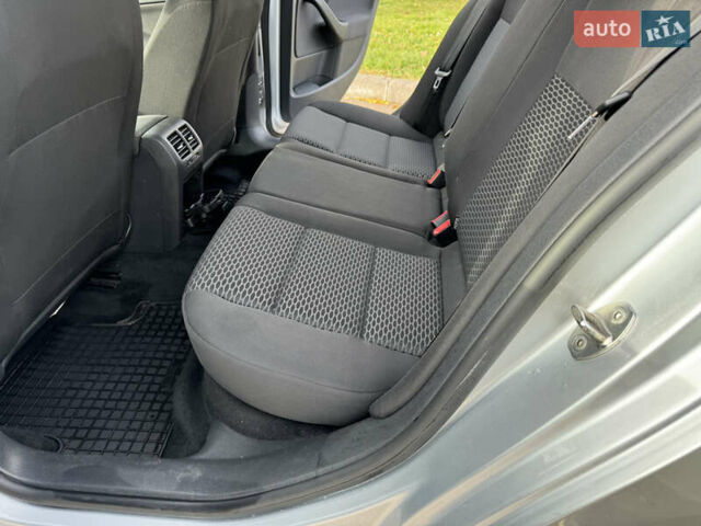 Сірий Фольксваген Гольф, об'ємом двигуна 1.6 л та пробігом 225 тис. км за 8350 $, фото 39 на Automoto.ua