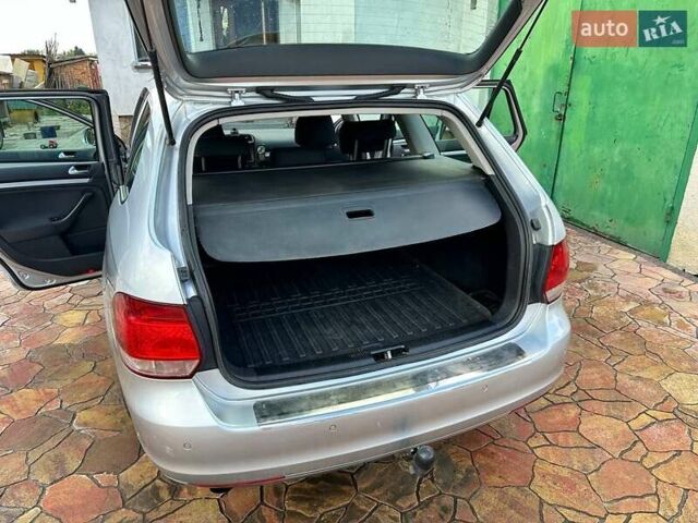 Серый Фольксваген Гольф, объемом двигателя 1.6 л и пробегом 231 тыс. км за 7500 $, фото 7 на Automoto.ua