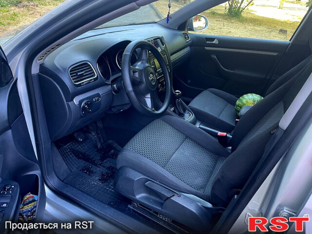 Сірий Фольксваген Гольф, об'ємом двигуна 1.6 л та пробігом 300 тис. км за 6800 $, фото 7 на Automoto.ua