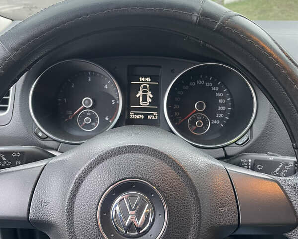 Серый Фольксваген Гольф, объемом двигателя 1.6 л и пробегом 222 тыс. км за 6700 $, фото 15 на Automoto.ua