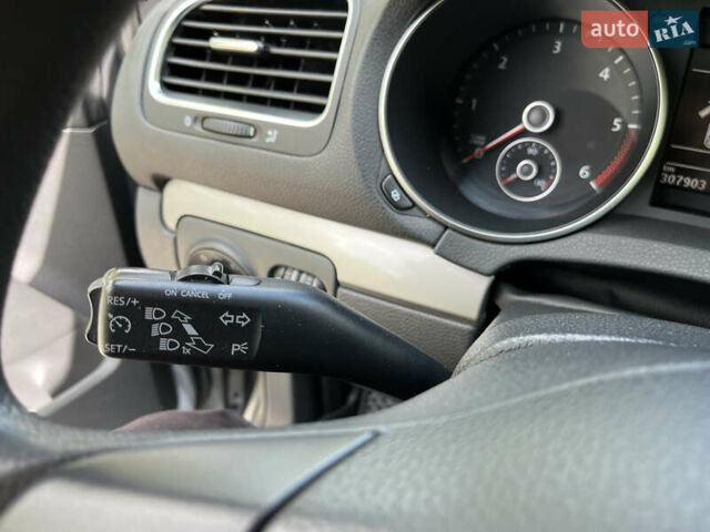 Сірий Фольксваген Гольф, об'ємом двигуна 1.6 л та пробігом 307 тис. км за 8700 $, фото 12 на Automoto.ua