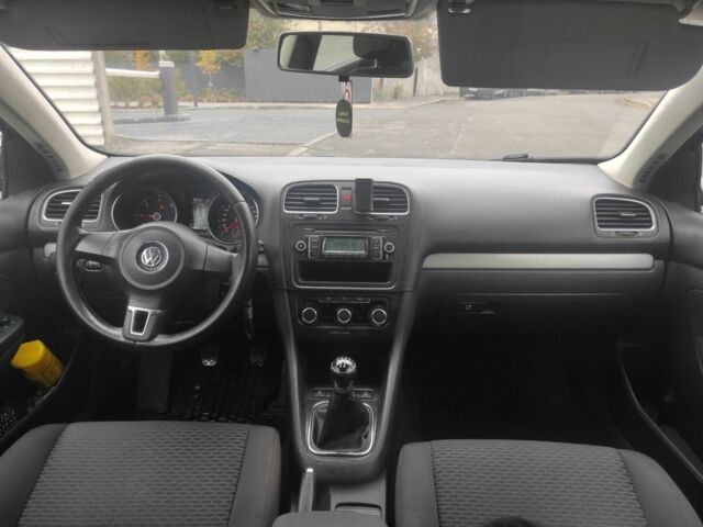 Фольксваген Гольф 2011 в Виннице на Automoto.ua Серый Фольксваген Гольф, объемом двигателя 1.6 л и пробегом 280 тыс. км за 7400 $, фото 23 на Automoto.ua