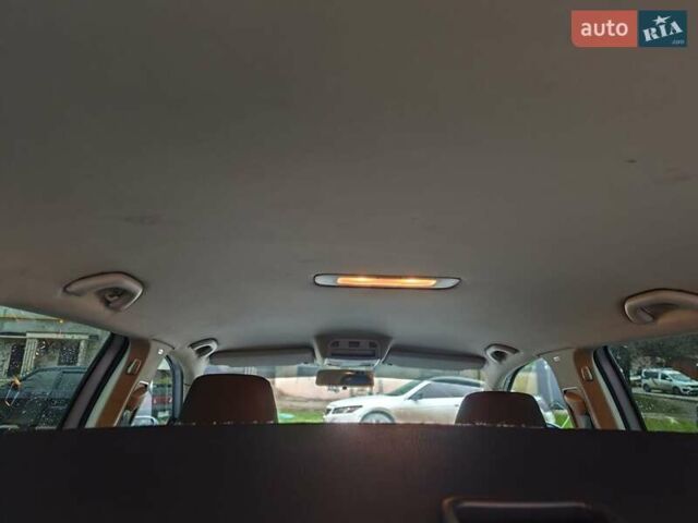 Серый Фольксваген Гольф, объемом двигателя 1.6 л и пробегом 259 тыс. км за 8000 $, фото 24 на Automoto.ua