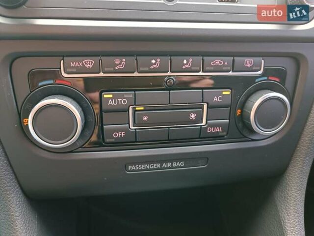 Серый Фольксваген Гольф, объемом двигателя 1.6 л и пробегом 260 тыс. км за 7000 $, фото 4 на Automoto.ua