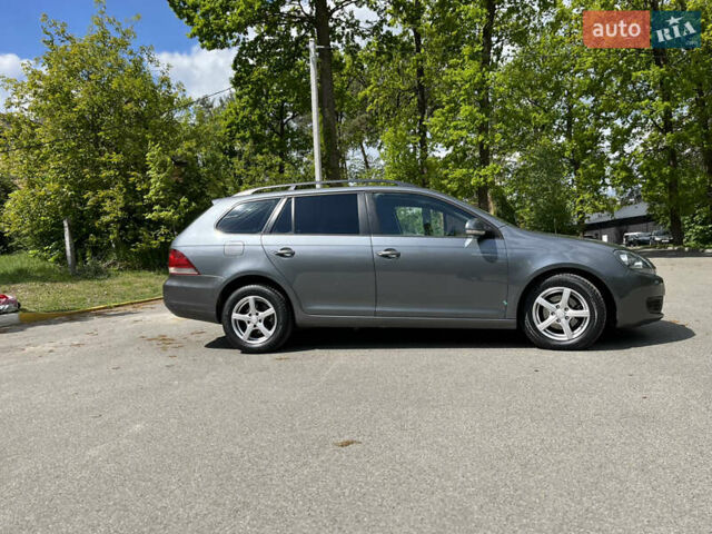 Сірий Фольксваген Гольф, об'ємом двигуна 1.6 л та пробігом 307 тис. км за 8700 $, фото 5 на Automoto.ua