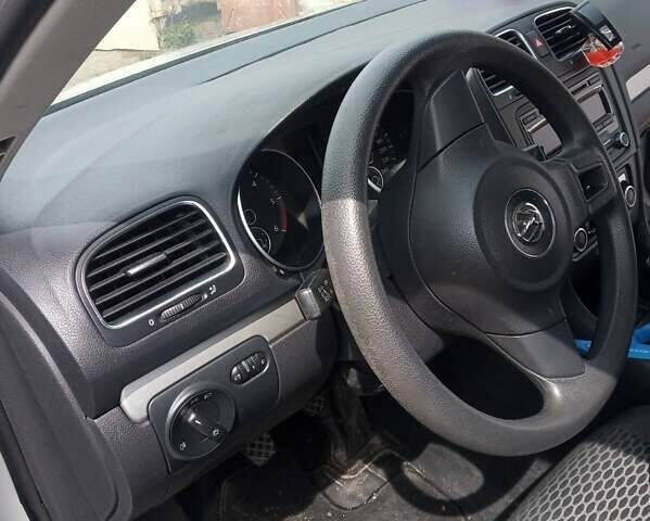 Серый Фольксваген Гольф, объемом двигателя 1.6 л и пробегом 193 тыс. км за 7400 $, фото 11 на Automoto.ua