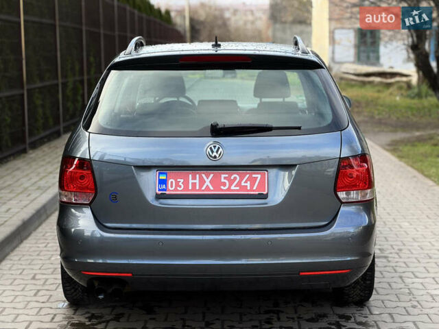 Серый Фольксваген Гольф, объемом двигателя 1.39 л и пробегом 251 тыс. км за 6800 $, фото 11 на Automoto.ua