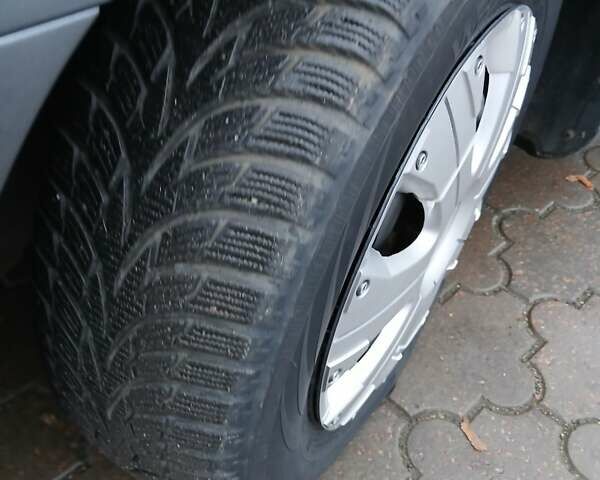 Серый Фольксваген Гольф, объемом двигателя 1.2 л и пробегом 210 тыс. км за 6700 $, фото 6 на Automoto.ua