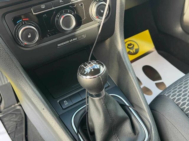 Серый Фольксваген Гольф, объемом двигателя 1.6 л и пробегом 255 тыс. км за 7500 $, фото 13 на Automoto.ua