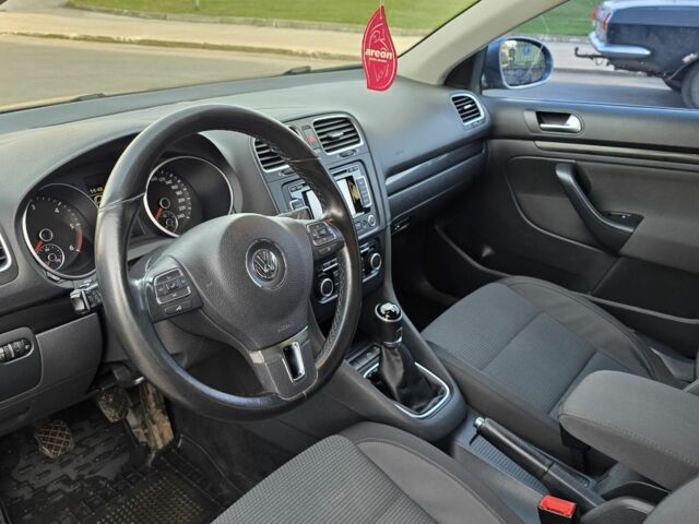 Серый Фольксваген Гольф, объемом двигателя 1.6 л и пробегом 336 тыс. км за 8499 $, фото 6 на Automoto.ua