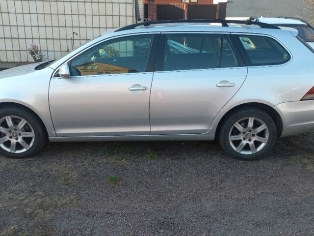 Серый Фольксваген Гольф, объемом двигателя 1.6 л и пробегом 348 тыс. км за 7000 $, фото 2 на Automoto.ua