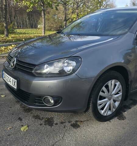 Серый Фольксваген Гольф, объемом двигателя 1.6 л и пробегом 334 тыс. км за 8799 $, фото 1 на Automoto.ua