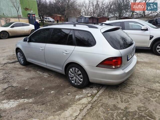 Серый Фольксваген Гольф, объемом двигателя 1.6 л и пробегом 259 тыс. км за 8000 $, фото 6 на Automoto.ua