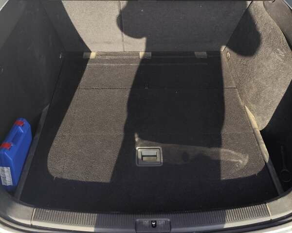 Серый Фольксваген Гольф, объемом двигателя 1.39 л и пробегом 155 тыс. км за 8000 $, фото 11 на Automoto.ua