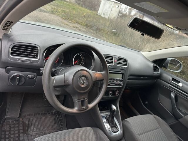 Серый Фольксваген Гольф, объемом двигателя 2.5 л и пробегом 250 тыс. км за 6700 $, фото 6 на Automoto.ua