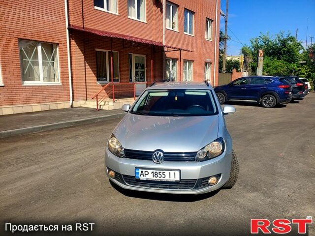 Серый Фольксваген Гольф, объемом двигателя 1.6 л и пробегом 220 тыс. км за 7200 $, фото 6 на Automoto.ua