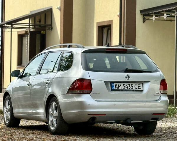 Серый Фольксваген Гольф, объемом двигателя 1.6 л и пробегом 248 тыс. км за 7650 $, фото 9 на Automoto.ua