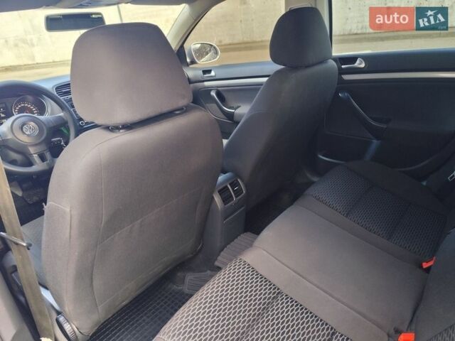 Сірий Фольксваген Гольф, об'ємом двигуна 1.6 л та пробігом 283 тис. км за 7500 $, фото 17 на Automoto.ua