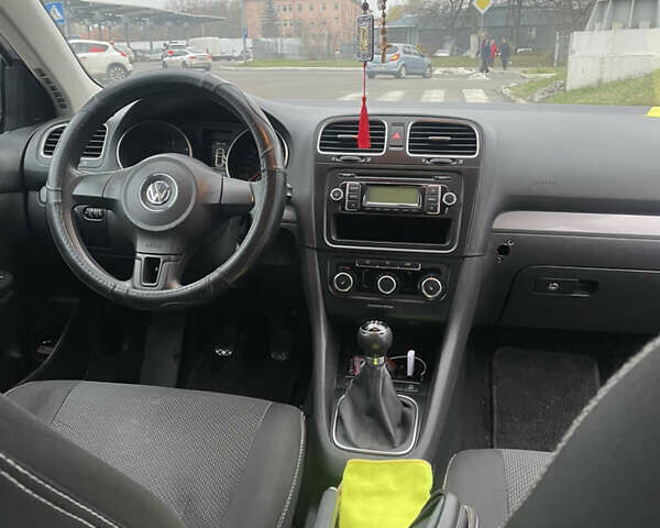 Серый Фольксваген Гольф, объемом двигателя 1.6 л и пробегом 222 тыс. км за 6700 $, фото 12 на Automoto.ua