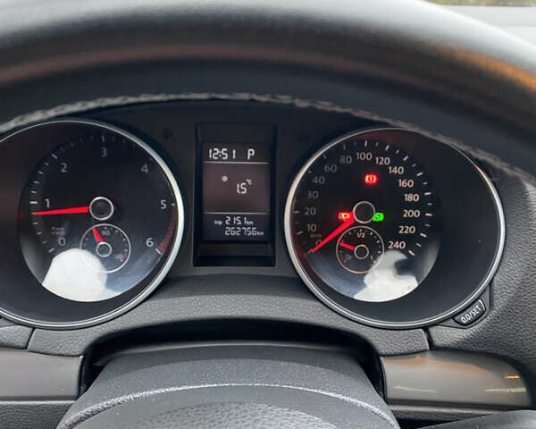 Серый Фольксваген Гольф, объемом двигателя 1.6 л и пробегом 262 тыс. км за 7400 $, фото 11 на Automoto.ua