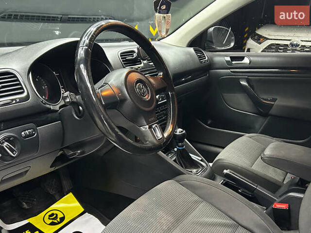 Сірий Фольксваген Гольф, об'ємом двигуна 1.6 л та пробігом 276 тис. км за 7000 $, фото 9 на Automoto.ua
