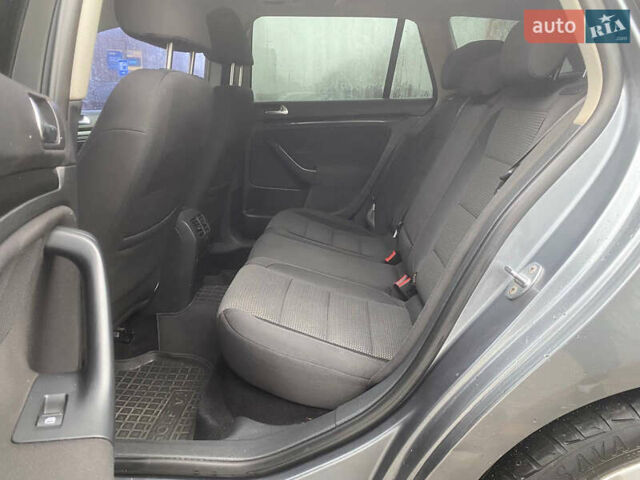 Серый Фольксваген Гольф, объемом двигателя 1.39 л и пробегом 243 тыс. км за 7799 $, фото 31 на Automoto.ua