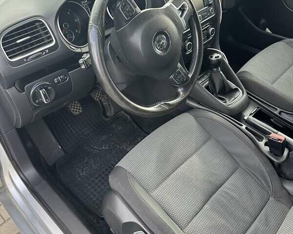 Сірий Фольксваген Гольф, об'ємом двигуна 1.6 л та пробігом 382 тис. км за 7400 $, фото 9 на Automoto.ua