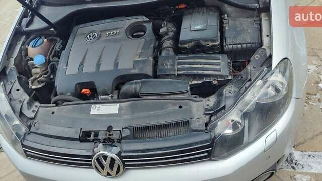 Серый Фольксваген Гольф, объемом двигателя 1.6 л и пробегом 267 тыс. км за 8100 $, фото 11 на Automoto.ua