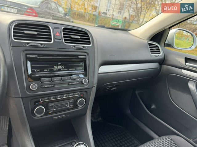 Сірий Фольксваген Гольф, об'ємом двигуна 1.6 л та пробігом 225 тис. км за 8350 $, фото 67 на Automoto.ua
