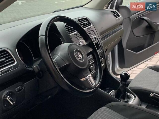 Сірий Фольксваген Гольф, об'ємом двигуна 1.39 л та пробігом 233 тис. км за 7999 $, фото 36 на Automoto.ua