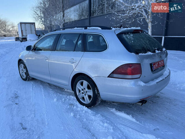 Серый Фольксваген Гольф, объемом двигателя 1.4 л и пробегом 222 тыс. км за 8399 $, фото 3 на Automoto.ua