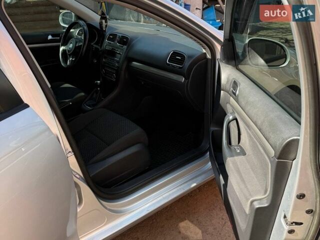 Серый Фольксваген Гольф, объемом двигателя 1.6 л и пробегом 220 тыс. км за 7200 $, фото 45 на Automoto.ua