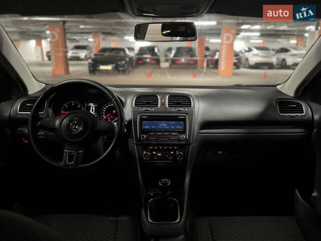 Сірий Фольксваген Гольф, об'ємом двигуна 1.6 л та пробігом 233 тис. км за 7999 $, фото 10 на Automoto.ua