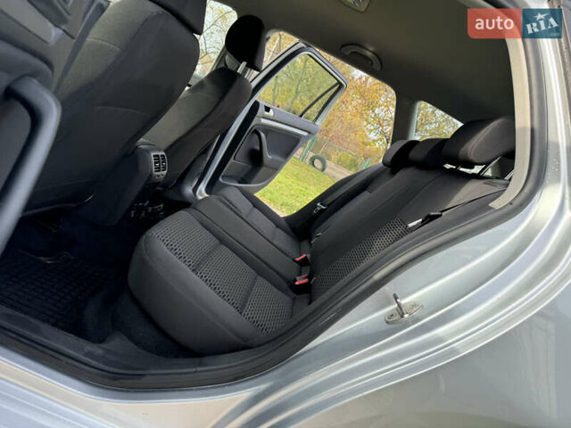 Сірий Фольксваген Гольф, об'ємом двигуна 1.6 л та пробігом 225 тис. км за 8350 $, фото 40 на Automoto.ua