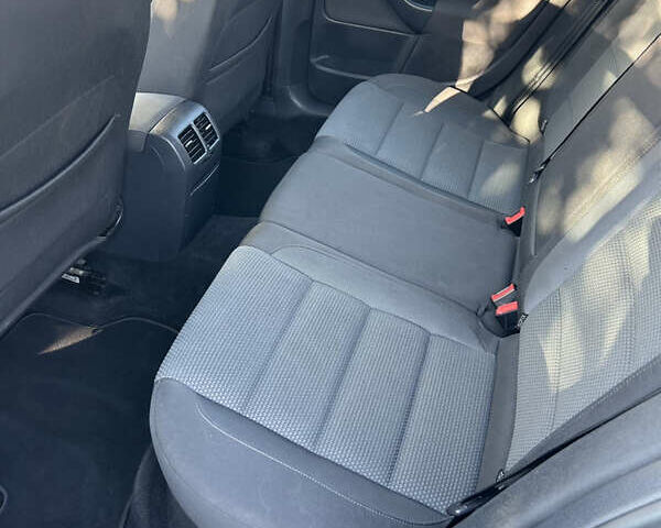 Серый Фольксваген Гольф, объемом двигателя 1.39 л и пробегом 247 тыс. км за 6800 $, фото 11 на Automoto.ua